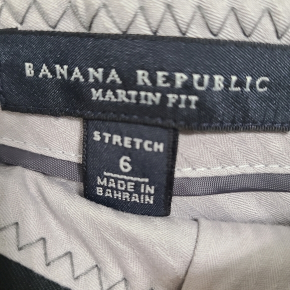Banana Republic black bermuda short size 6 *P1 - Picture 2 of 4